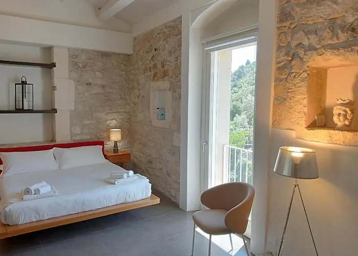 Itria Palace Otel