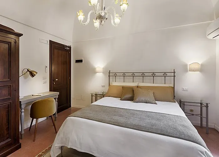 Itria Palace Otel